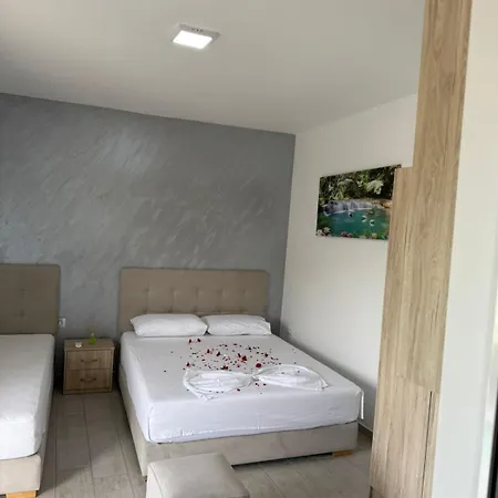 Hotel House Xhipi Sarande
