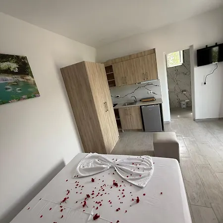 House Xhipi 2* Sarande